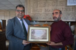 Ramazan’da Ekmek Fiyatını Düşüren Fırıncıya Plaket