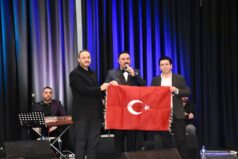 Sanatçı Cengiz Saruhan Tan, Tasavvuf Ezgileriyle Gönüllere Hitap Etti